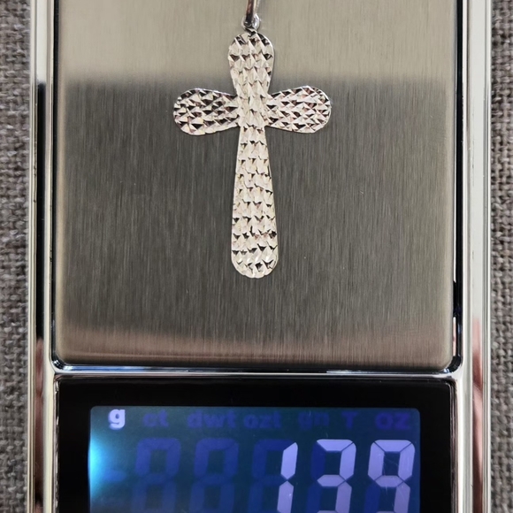 14K White Gold Cross Pendant - Picture 6 of 6